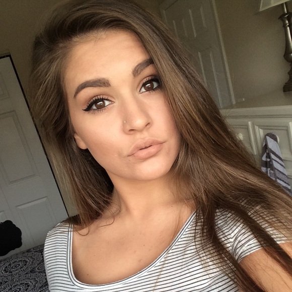 Meet your Posher, Gabby