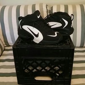 Black and white nike air
