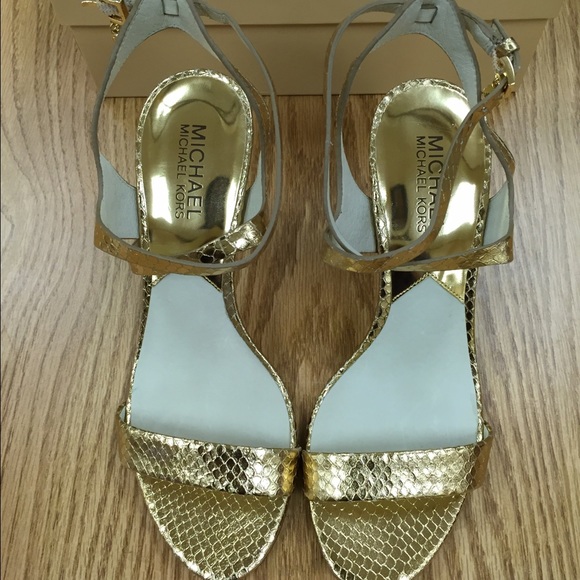 MICHAEL Michael Kors Kaylee Mid 7M - Picture 2 of 4