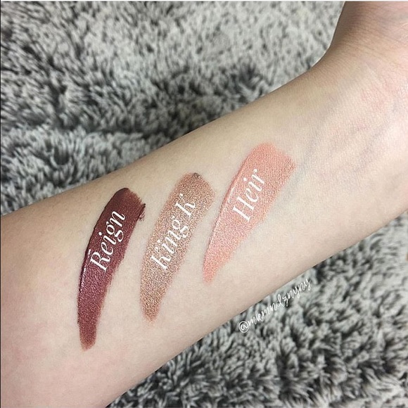 Kylie Lip Kit Metallic Matte Lipstick - Picture 3 of 4
