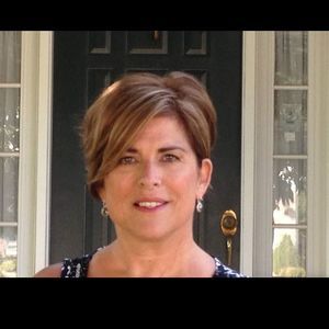 Meet your Posher, Mona leigh
