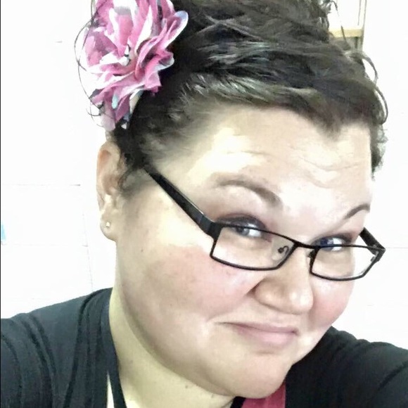 Meet your Posher, Katie - Picture 1 of 1