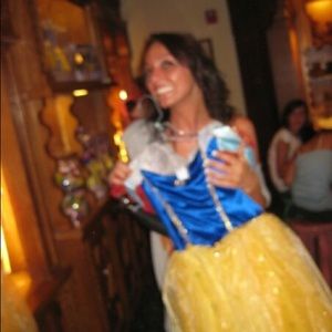 Meet your Posher, Nicole