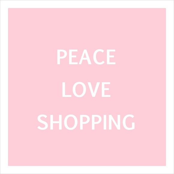 About My Closet 🛍 - Picture 4 of 4