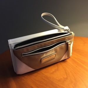 Kenneth Cole wristlet