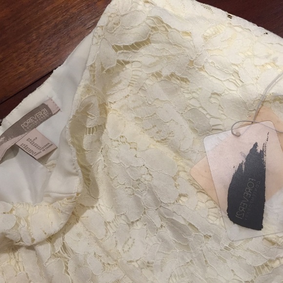 High waisted shorts - Picture 3 of 3
