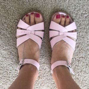 Pink saltwater sandals Clearance