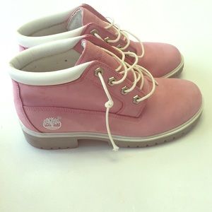Pretty pink Timberlands! 💕