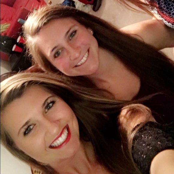 Meet your Posher, Cydney