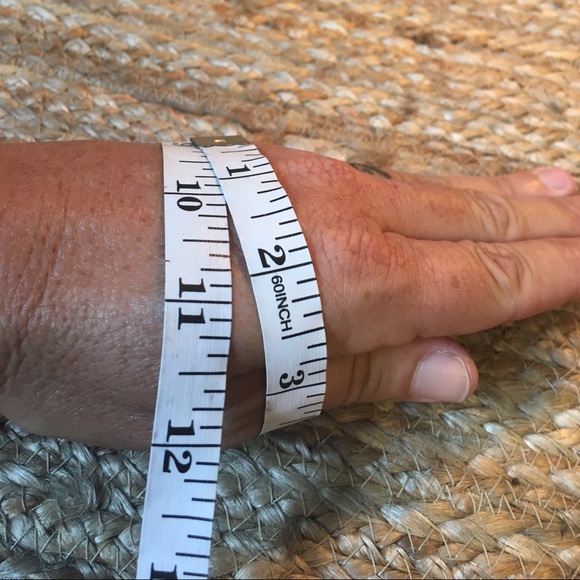 Brown Cross Wire Bangle - Picture 2 of 2