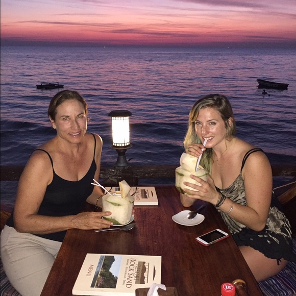 Meet your Posher, Miriam - Picture 1 of 1