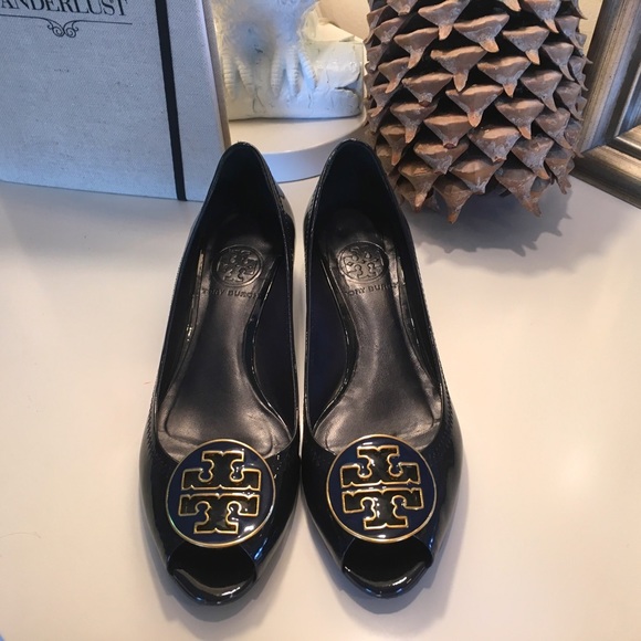 Sale today! Gorgeous Tory Burch Navy Patent Wedge