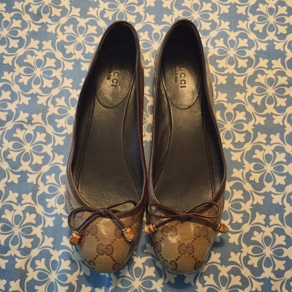 Gucci flats