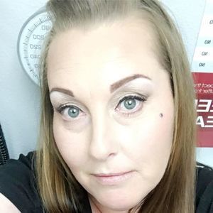 Meet your Posher, Toni