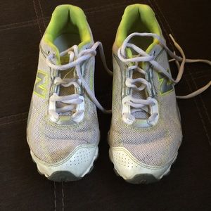 New Balance Women's tennis shoes