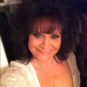 Meet your Posher, Nikki