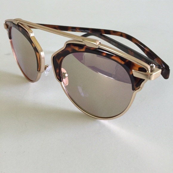 NWT || So Real Tortoiseshell Mirrored Sunglasses - Picture 2 of 4