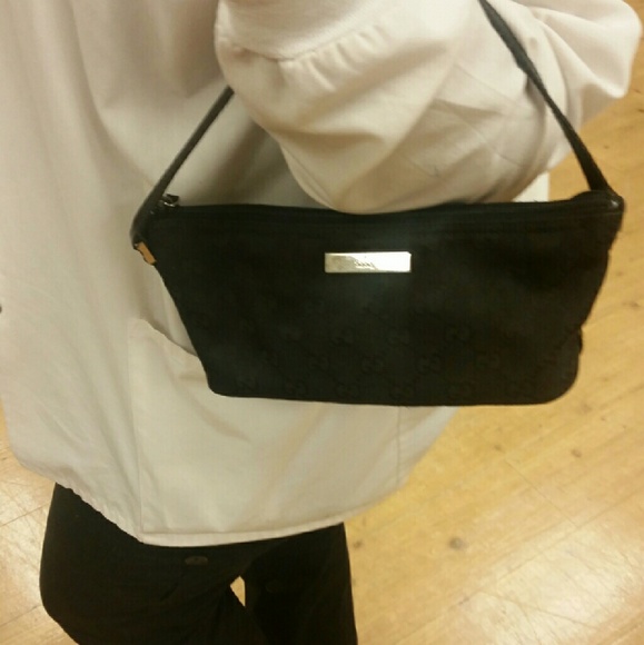 Gucci Handbags - 100% Authentic  Gucci vintage cloth clutch handbag