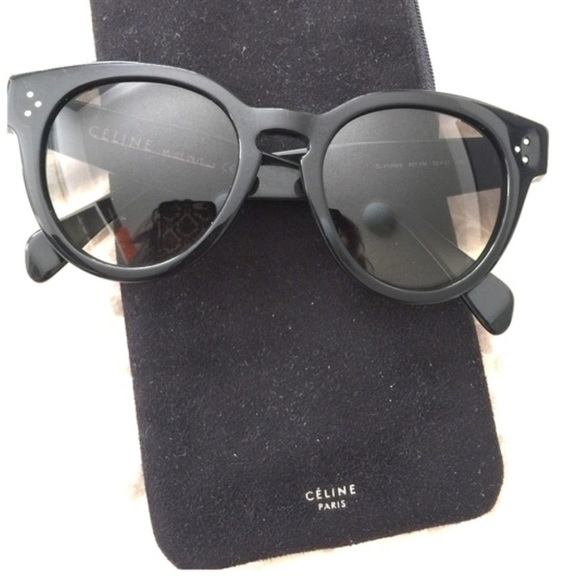 Céline Sunnies- priced to sell! Thin Preppy 😎
