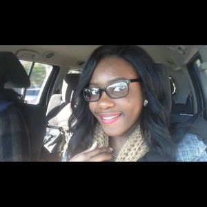 Meet your Posher, Pamela