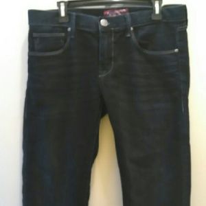 Nice pair of Arizona jeans.