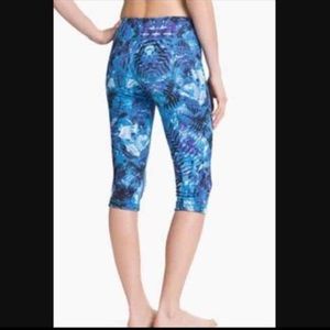 Zella Live-in Reversible Capri Leggings