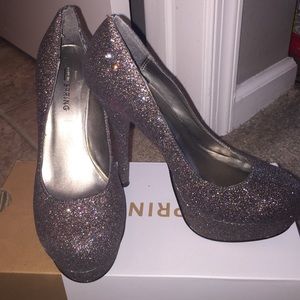 Sparkly pumps