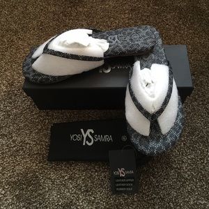 NIB Yoshi Samra snake effect leather sandals size6