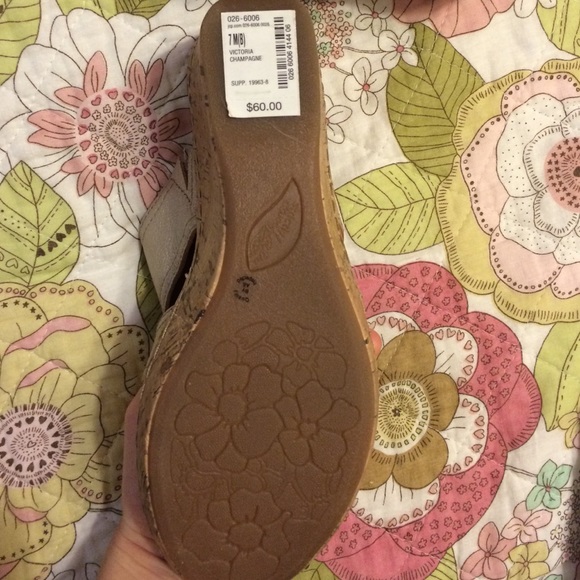 Champagne Cork Wedges - Picture 2 of 3