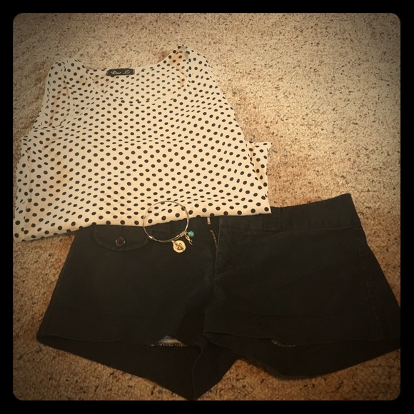 Black American eagle shorts