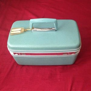 Samsonite Silhouette train case