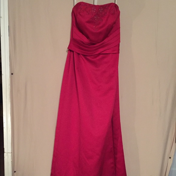 David's Bridal Gown with matching Shoes & Clutch!