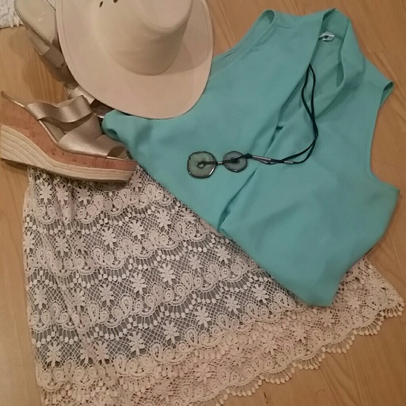Beautiful lace elegantly designed skirt!