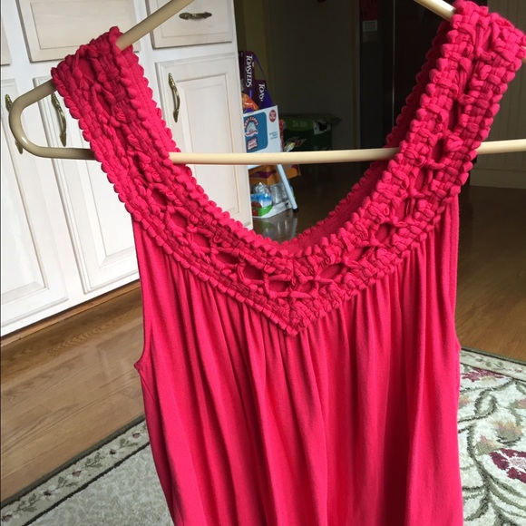 Hot pink cropped tank top