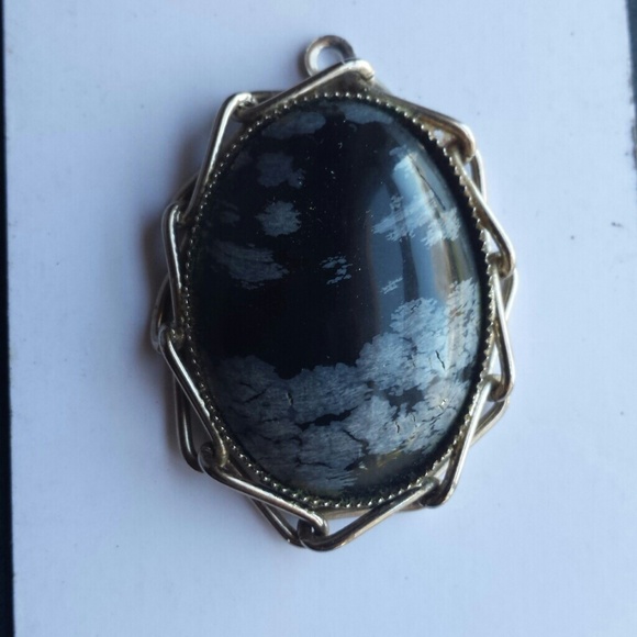 Snowflake agate pendant