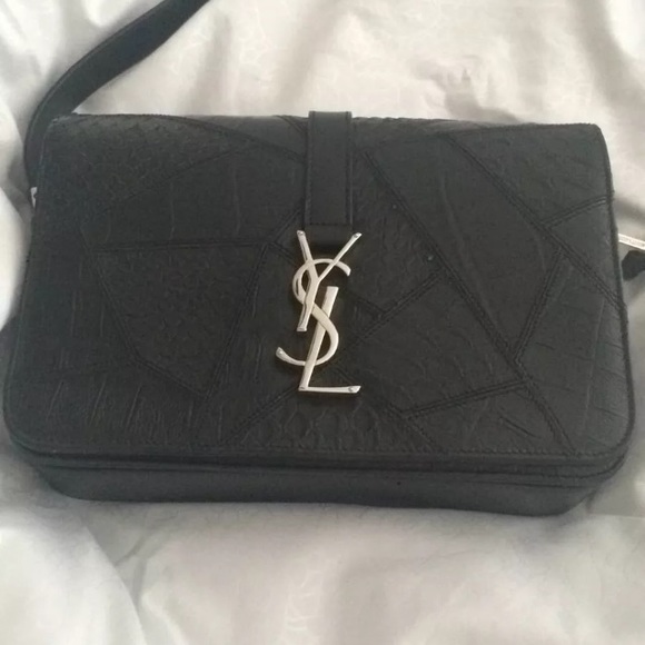 🚫🚫SOLD🚫CLASSIC MEDIUM MONOGRAM SAINT LAURENT