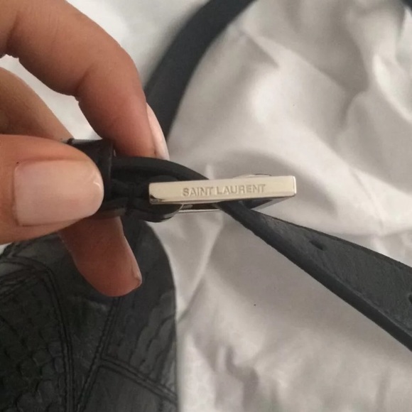 🚫🚫SOLD🚫CLASSIC MEDIUM MONOGRAM SAINT LAURENT - Picture 3 of 4