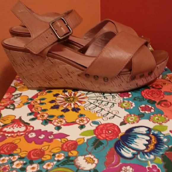 Aldo Camel Cork Wedges - Picture 3 of 9