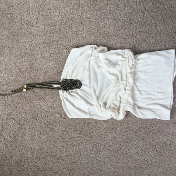 Super cute top necklace attached