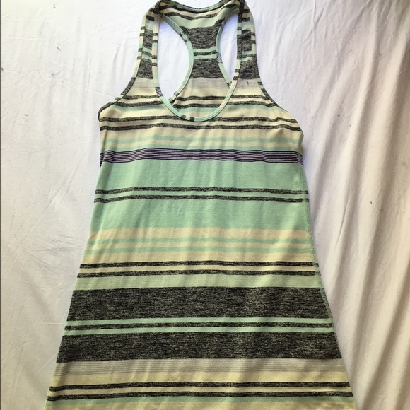 Lululemon cool racer back top- great condition!