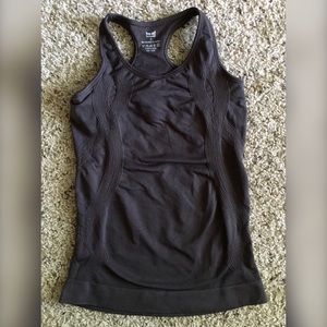 Pro-fit seamless top