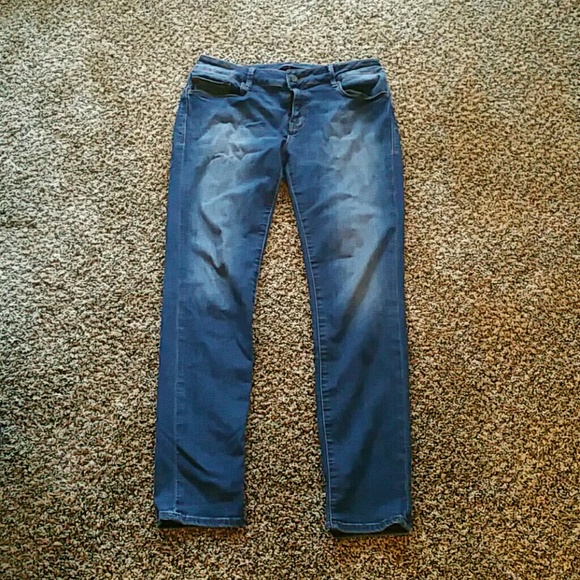 Lightly faded skinny jeans