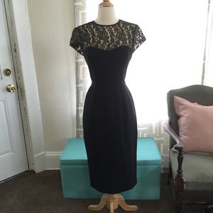 Maggy London body con midi dress gold black lace