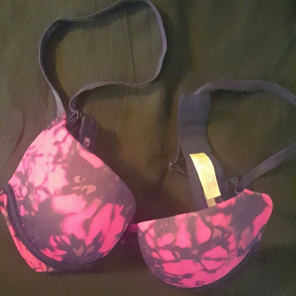 Victoria's Secret 30a Push Up Bra