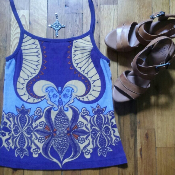 Boho tank top with gorgeous detailing - Picture 1 of 4