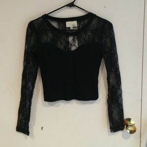 Lace long sleeve black crop top
