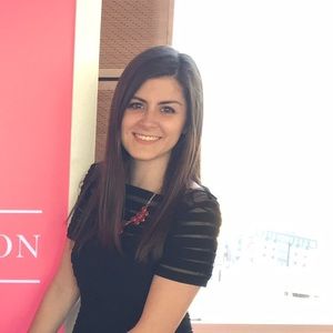 Meet your Posher, Julia