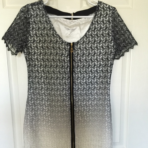 Gorgeous dress!!! - Picture 3 of 4