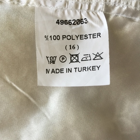 Gorgeous dress!!! - Picture 4 of 4