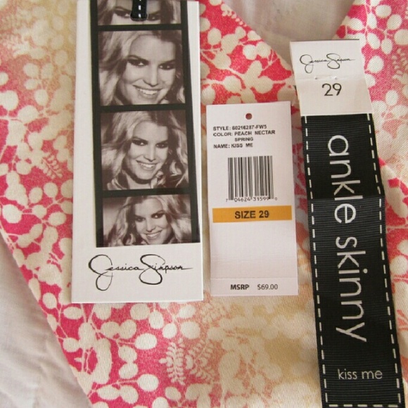 Jessica Simpson Ankle Skinny Kiss Me Print Jeans Barbiecore Pink Fashion - Picture 4 of 4